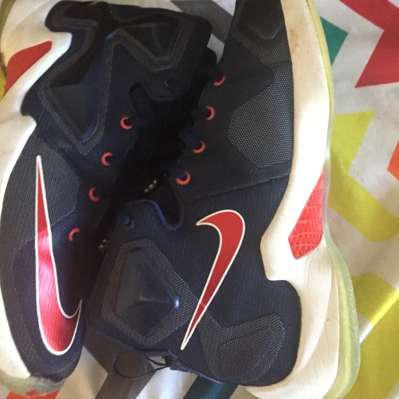 LeBron - Picture 2 of 3